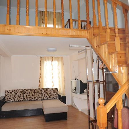 Apartment On Prospekt Mira 71 Suchumi Exteriér fotografie