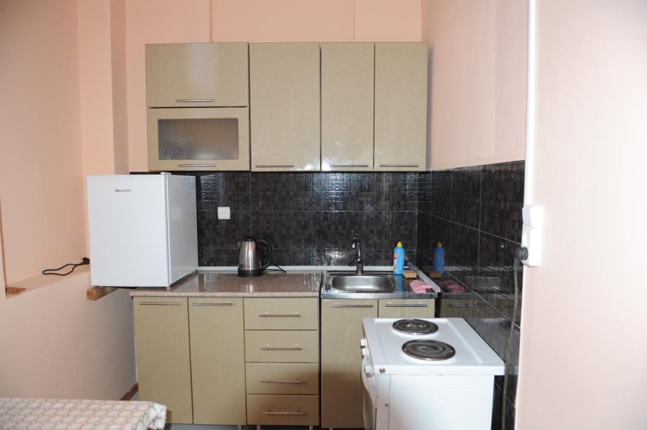 Apartment On Prospekt Mira 71 Suchumi Exteriér fotografie